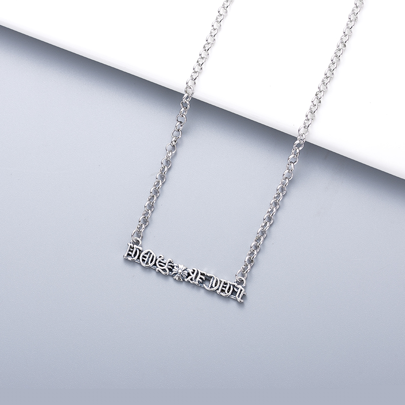 Ch**me He**ts necklaces